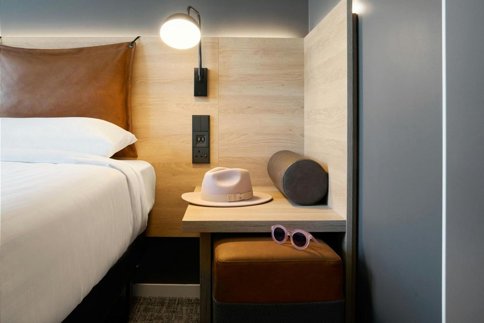 Moxy Bristol Hotel Exterior photo